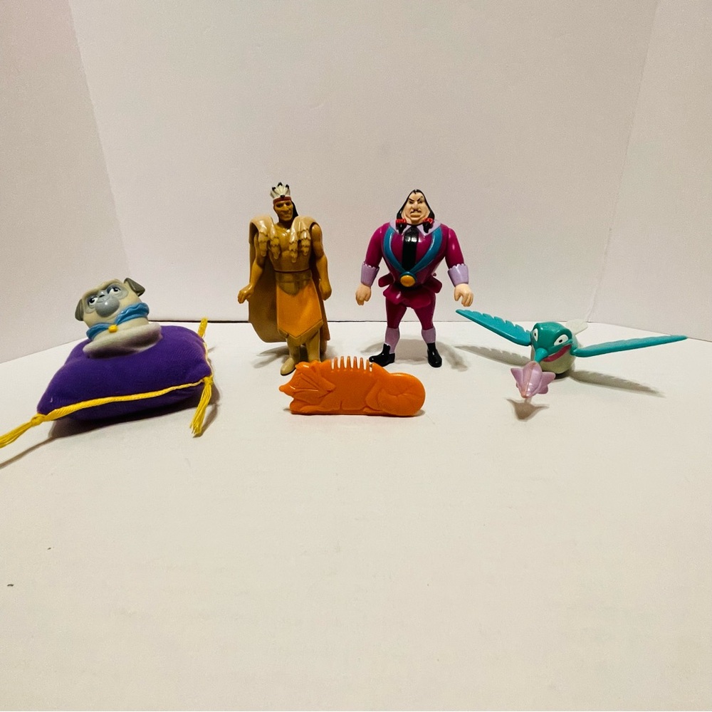 Disney Pocahontas Toys Burger King 5 Set Flit Ratcliffe The Chief Percy Meeko